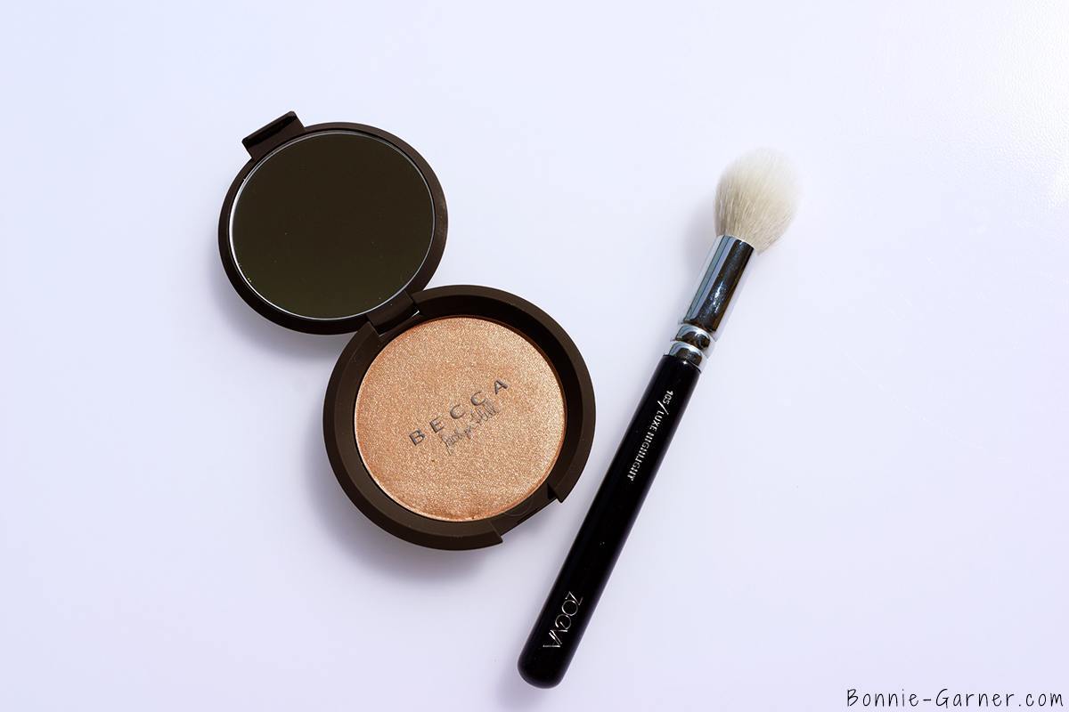 Becca x Jaclyn Hill Shimmering Skin Perfector Pressed Champagne Pop ZOEVA 105 makeup brush