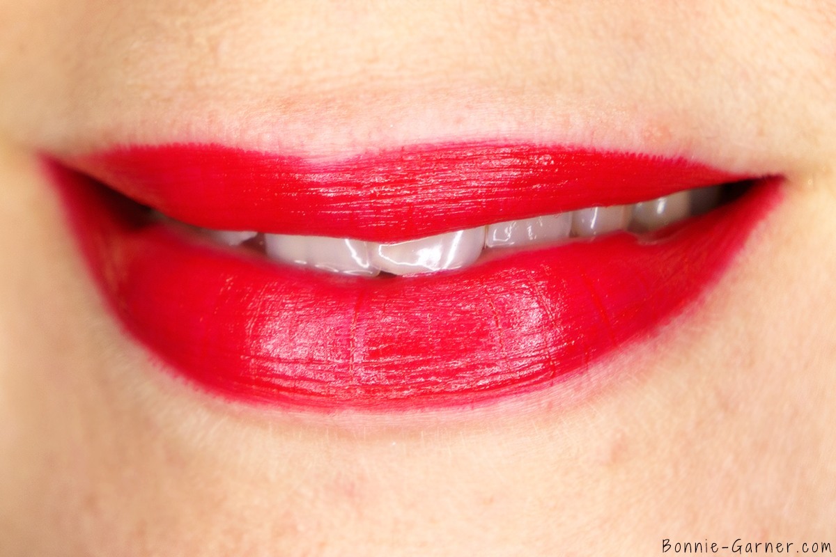 Clinique Pop Lipstick Cherry Pop