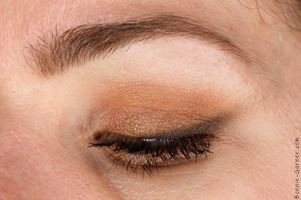 ZOEVA Cocoa Blend palette makeup look