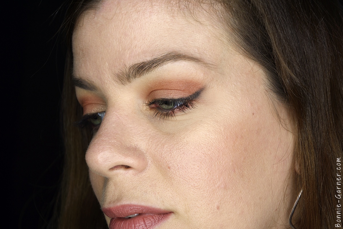 Anastasia Beverly Hills Shadow Couture World Traveler eyeshadow palette makeup look: soft peach, morocco, fudge, bellini, chic