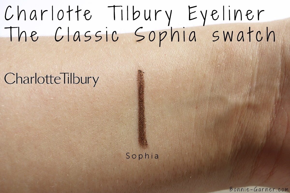 Charlotte Tilbury The Classic eyeliner Sophia swatch