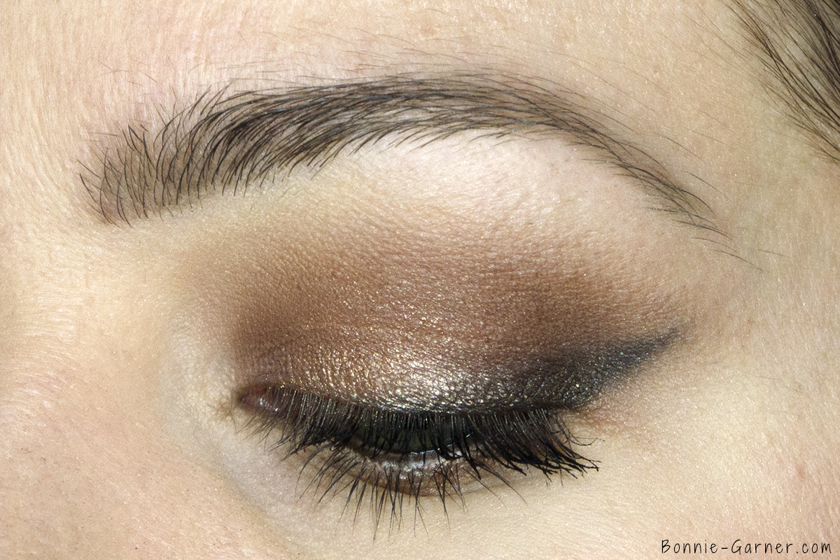 Too Faced Chocolate Bon Bons eyeshadow palette makeup look: Divinity, Mocha, Bordeaux, Molasses Chip, Satin Sheets