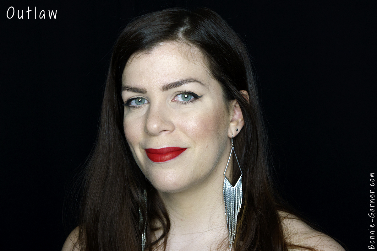 Kat Von D Everlasting liquid lipstick Outlaw