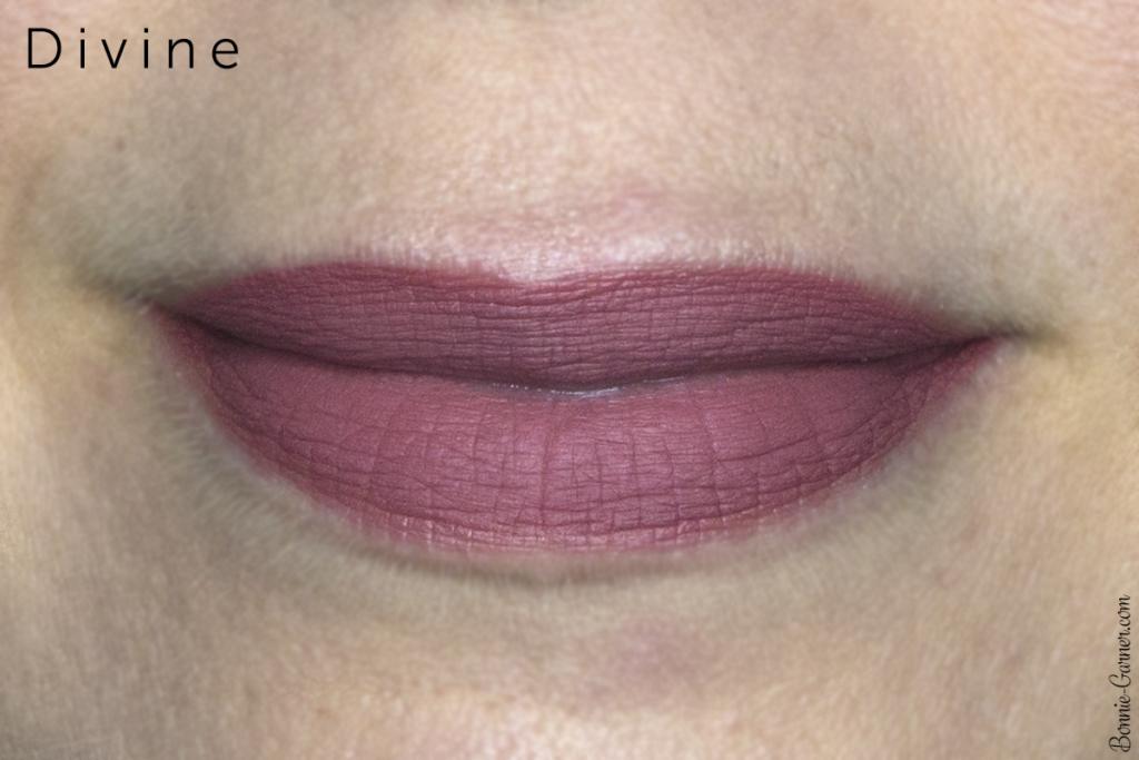 Girlactik Beauty Matte Lip Paint Divine swatch