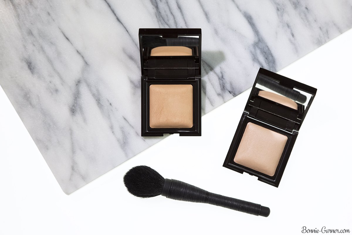 Laura Mercier Candleglow Sheer Perfecting Powder: 01 Fair, 02 Light